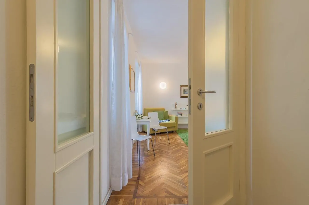 La Casa Di Rosa Apartment Varenna